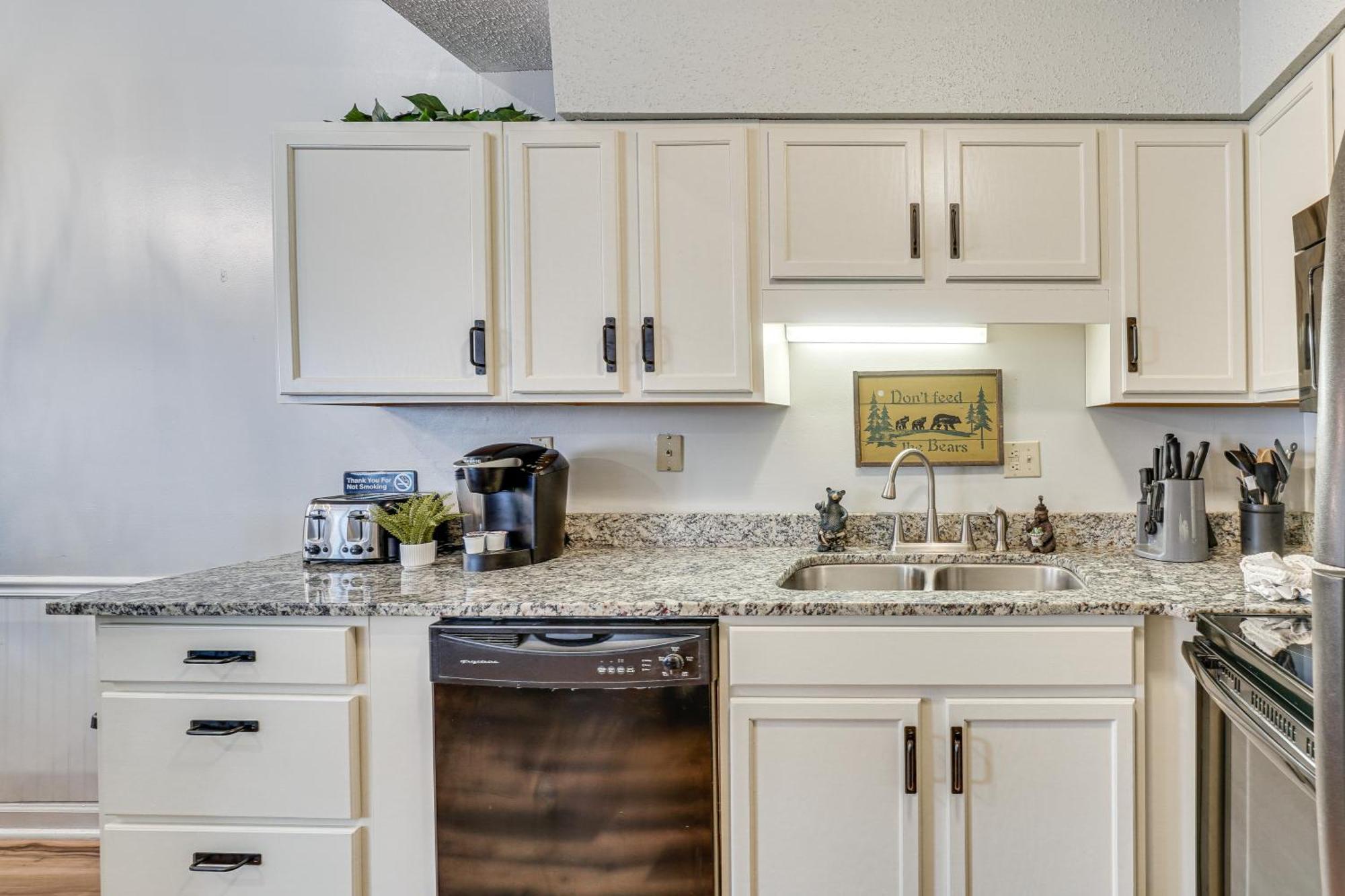 Downtown Gatlinburg Condo With Mountain-View Balcony Exterior foto