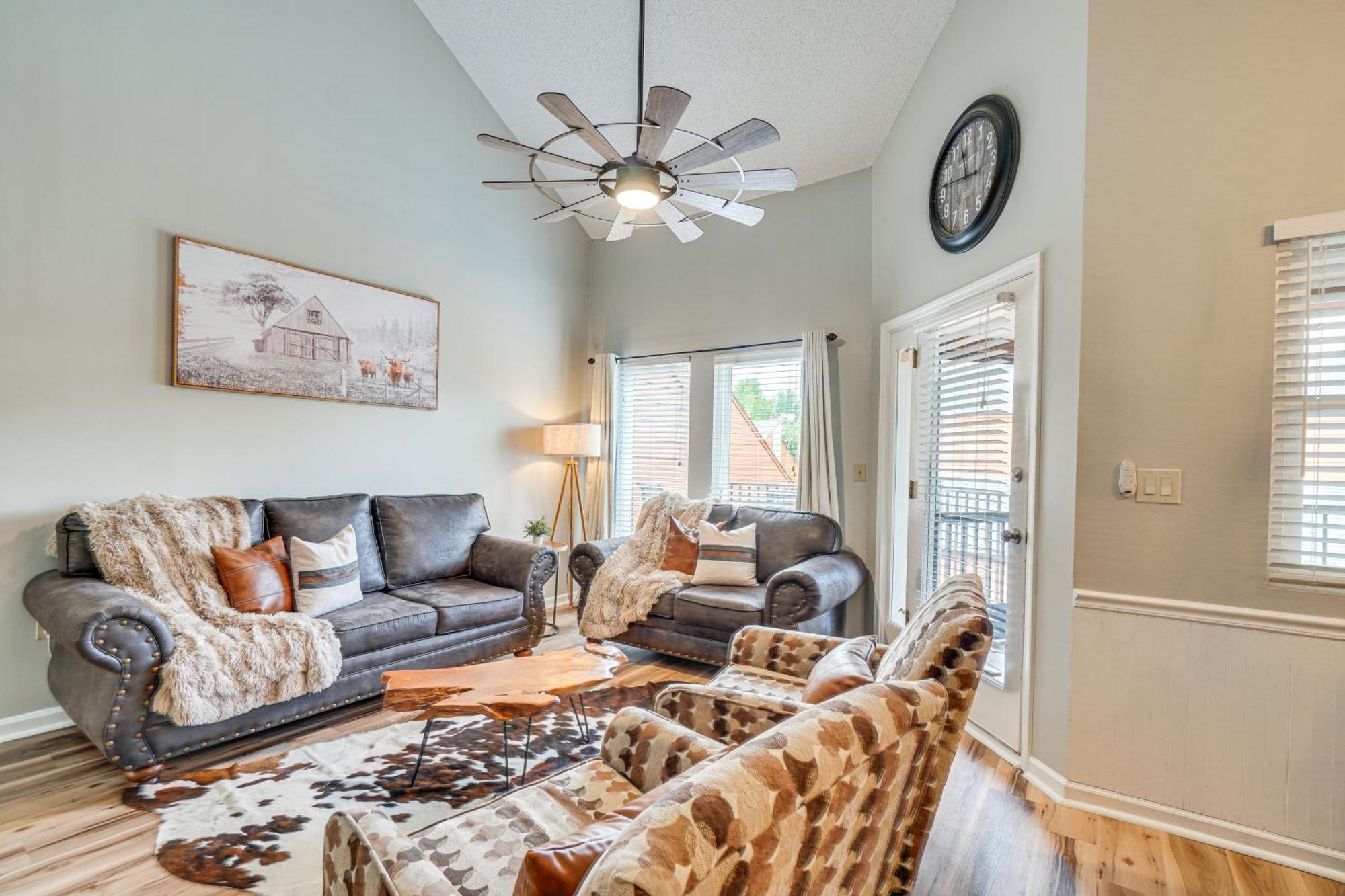 Downtown Gatlinburg Condo With Mountain-View Balcony Exterior foto