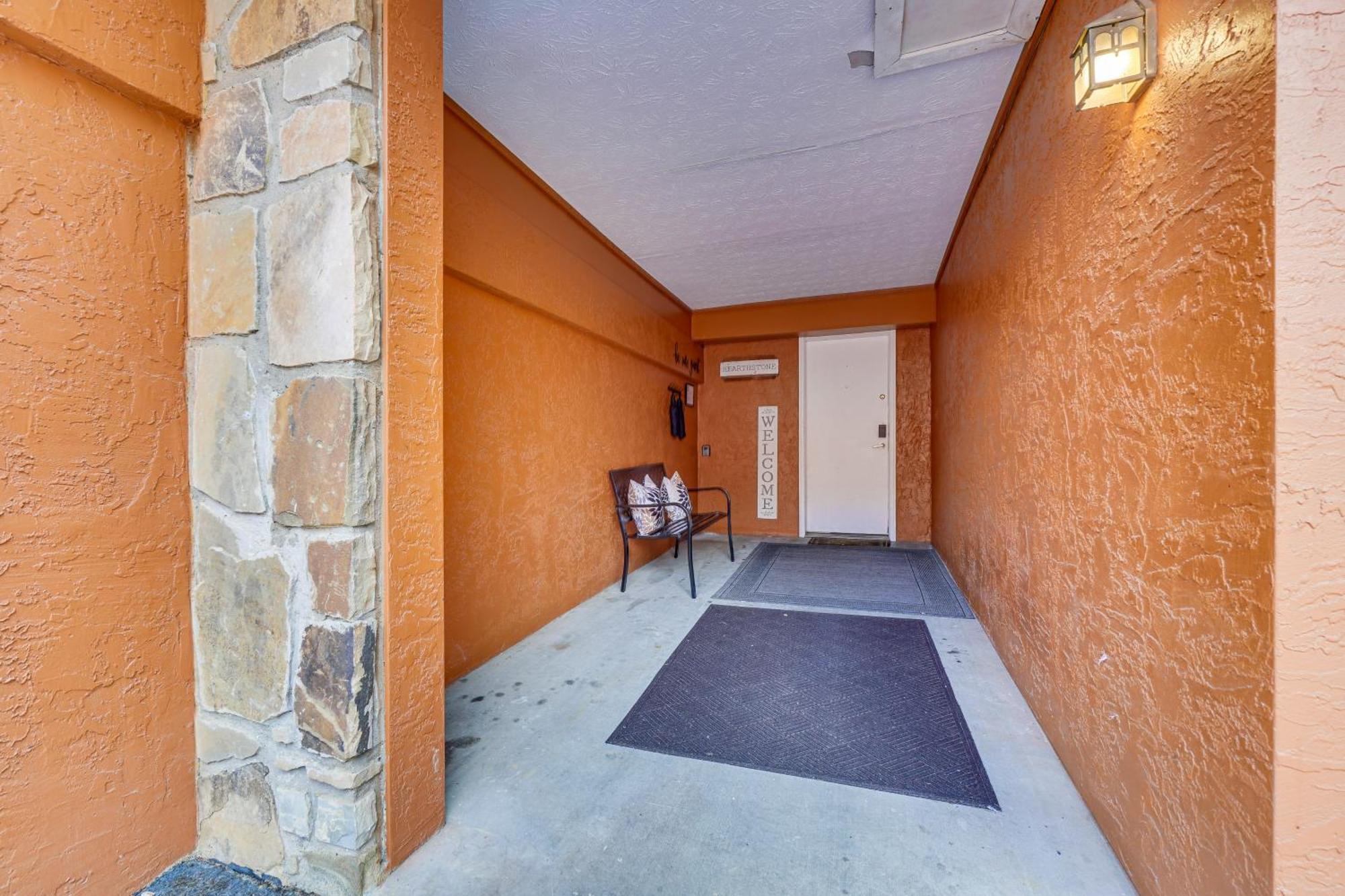 Downtown Gatlinburg Condo With Mountain-View Balcony Exterior foto